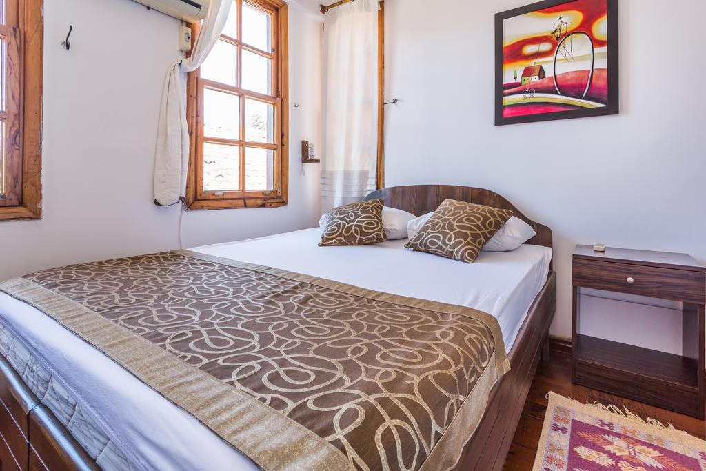 Mavi & Ani Pansiyon Antalya Exterior foto